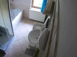Julmodels Bathroom 2nd Floor-2's Live Sex Cam Show