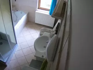 Julmodels Bathroom 2nd Floor-2's Live Sex Cam Show