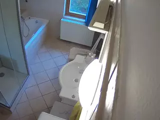 Julmodels Bathroom 2nd Floor-2's Live Sex Cam Show