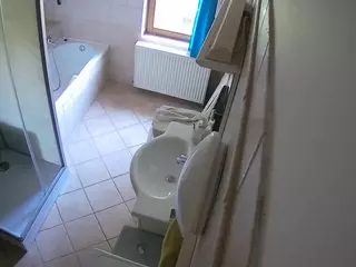 Julmodels Bathroom 2nd Floor-2's Live Sex Cam Show
