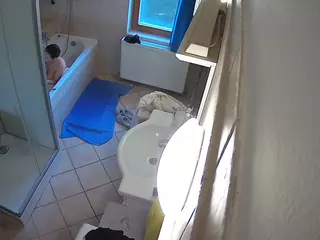 Julmodels Bathroom 2nd Floor-2's Live Sex Cam Show