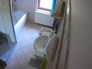 Julmodels Bathroom 2nd Floor-2's Live Sex Cam Show