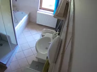 Julmodels Bathroom 2nd Floor-2's Live Sex Cam Show