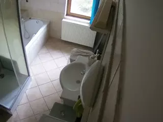 Julmodels Bathroom 2nd Floor-2's Live Sex Cam Show