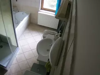 Julmodels Bathroom 2nd Floor-2's Live Sex Cam Show
