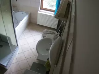 Julmodels Bathroom 2nd Floor-2's Live Sex Cam Show