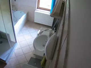 Julmodels Bathroom 2nd Floor-2's Live Sex Cam Show