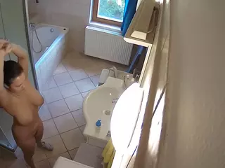 Julmodels Bathroom 2nd Floor-2's Live Sex Cam Show