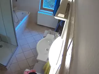 Julmodels Bathroom 2nd Floor-2's Live Sex Cam Show