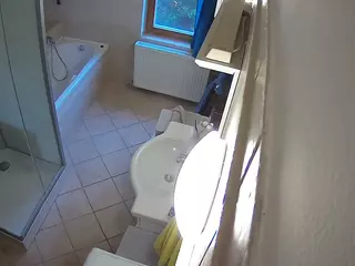 Julmodels Bathroom 2nd Floor-2's Live Sex Cam Show