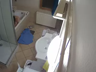 Julmodels Bathroom 2nd Floor-2's Live Sex Cam Show
