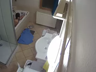 Julmodels Bathroom 2nd Floor-2's Live Sex Cam Show