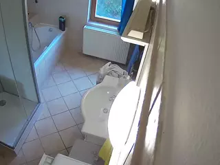 Julmodels Bathroom 2nd Floor-2's Live Sex Cam Show