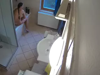 Julmodels Bathroom 2nd Floor-2's Live Sex Cam Show