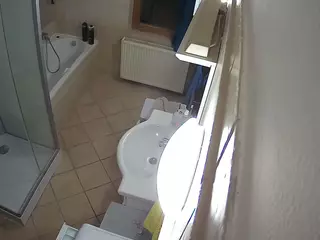 Julmodels Bathroom 2nd Floor-2's Live Sex Cam Show