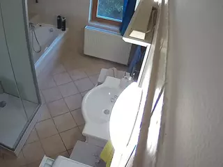 Julmodels Bathroom 2nd Floor-2's Live Sex Cam Show