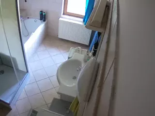 Julmodels Bathroom 2nd Floor-2's Live Sex Cam Show