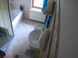 Julmodels Bathroom 2nd Floor-2's Live Sex Cam Show