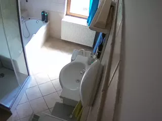Julmodels Bathroom 2nd Floor-2's Live Sex Cam Show