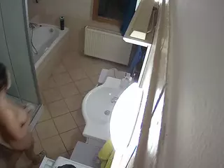 Julmodels Bathroom 2nd Floor-2's Live Sex Cam Show