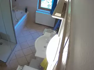 Julmodels Bathroom 2nd Floor-2's Live Sex Cam Show