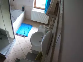 Julmodels Bathroom 2nd Floor-2's Live Sex Cam Show