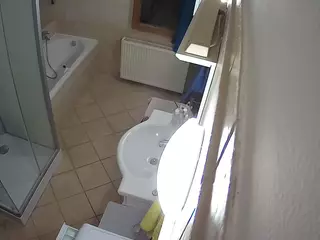 Julmodels Bathroom 2nd Floor-2's Live Sex Cam Show
