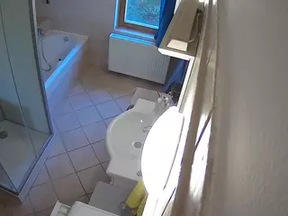Julmodels Bathroom 2nd Floor-2's Live Sex Cam Show