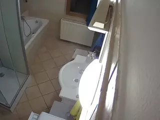 Julmodels Bathroom 2nd Floor-2's Live Sex Cam Show