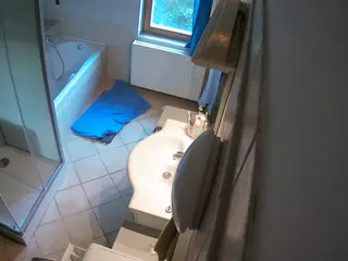 Julmodels Bathroom 2nd Floor-2's Live Sex Cam Show