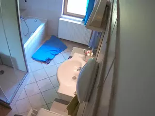 Julmodels Bathroom 2nd Floor-2's Live Sex Cam Show