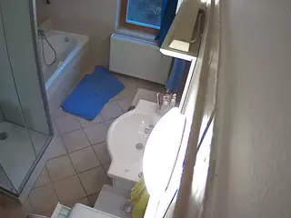 Julmodels Bathroom 2nd Floor-2's Live Sex Cam Show