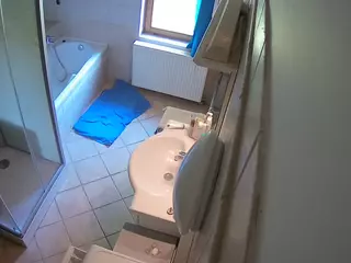 Julmodels Bathroom 2nd Floor-2's Live Sex Cam Show