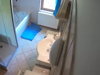 Julmodels Bathroom 2nd Floor-2's Live Sex Cam Show