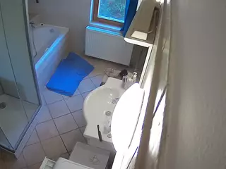 Julmodels Bathroom 2nd Floor-2's Live Sex Cam Show