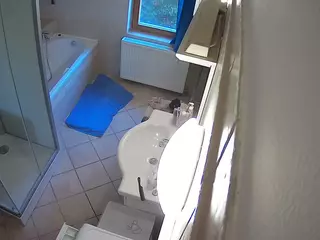 Julmodels Bathroom 2nd Floor-2's Live Sex Cam Show