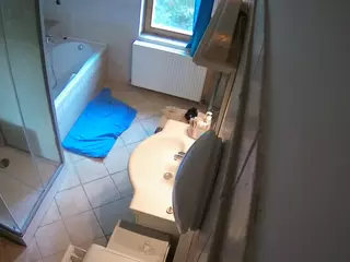 Julmodels Bathroom 2nd Floor-2's Live Sex Cam Show