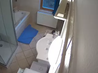 Julmodels Bathroom 2nd Floor-2's Live Sex Cam Show