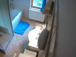 Julmodels Bathroom 2nd Floor-2's Live Sex Cam Show