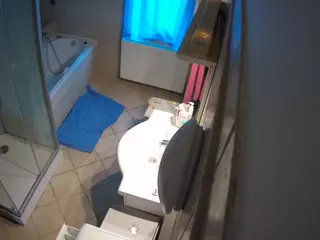 Julmodels Bathroom 2nd Floor-2's Live Sex Cam Show