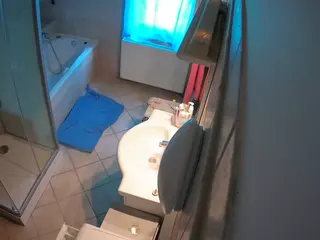 Julmodels Bathroom 2nd Floor-2's Live Sex Cam Show