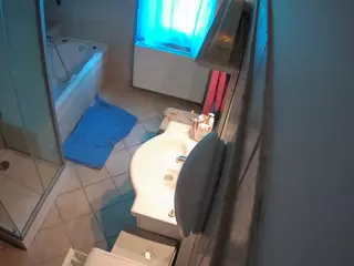 Julmodels Bathroom 2nd Floor-2's Live Sex Cam Show