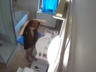 Julmodels Bathroom 2nd Floor-2's Live Sex Cam Show