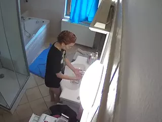 Julmodels Bathroom 2nd Floor-2's Live Sex Cam Show