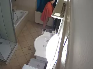 Julmodels Bathroom 2nd Floor-2's Live Sex Cam Show