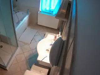 Julmodels Bathroom 2nd Floor-2's Live Sex Cam Show