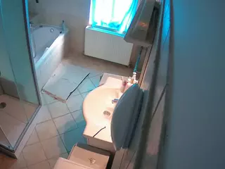 Julmodels Bathroom 2nd Floor-2's Live Sex Cam Show