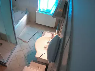 Julmodels Bathroom 2nd Floor-2's Live Sex Cam Show