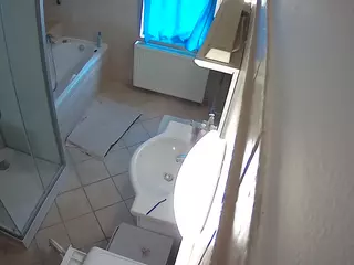 Julmodels Bathroom 2nd Floor-2's Live Sex Cam Show