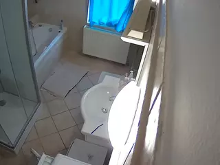 Julmodels Bathroom 2nd Floor-2's Live Sex Cam Show